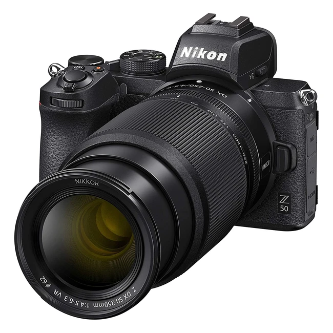 Nikon Z50 : hybride avec objectif Z DX 16-50mm f/3.5-6.3 VR et Z DX 50-250mm f/4.5-6.3 VR