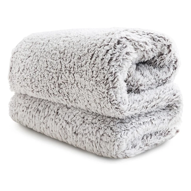 Bedsure Sherpa Fleece Throw Blanket - Soft & Warm for Sofa and Bed - Light Grey - Single 130x150cm