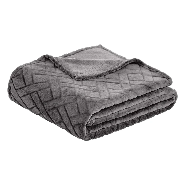 Kuschelige Amazon Basics Fleece-Decke in Grau (150x200cm) mit Zickzack-Muster