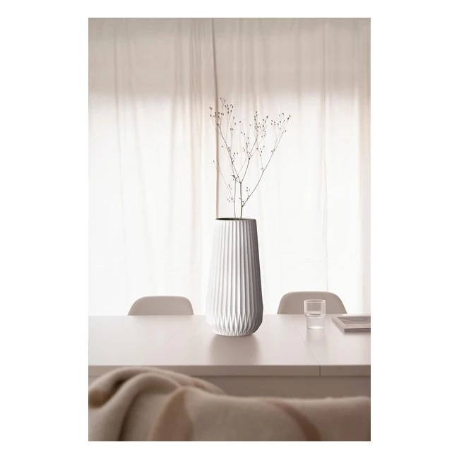 Vase en cramique Bloomingville blanc rfrence 123456 tanche et lgan